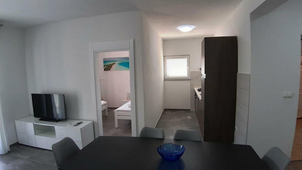 Relax Apartamento Starigrad Paklenica Exterior foto