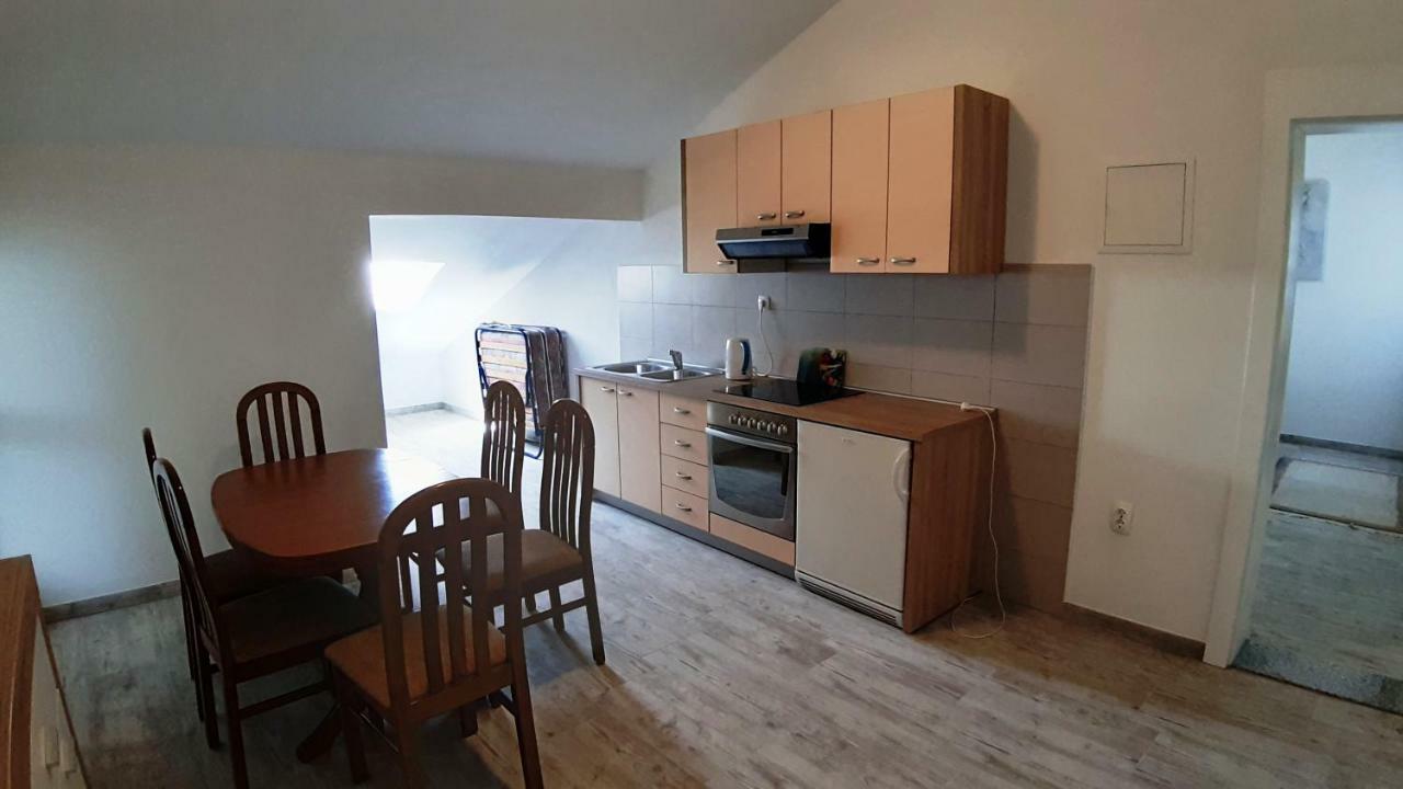 Relax Apartamento Starigrad Paklenica Exterior foto