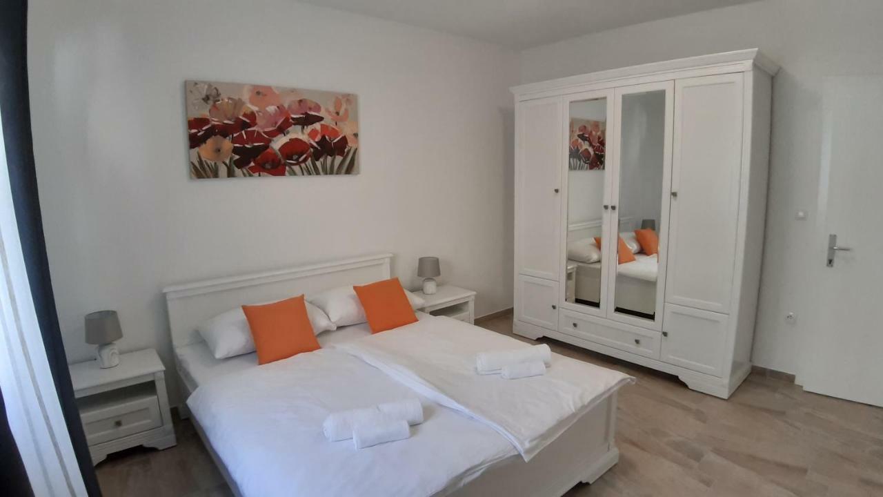 Relax Apartamento Starigrad Paklenica Exterior foto