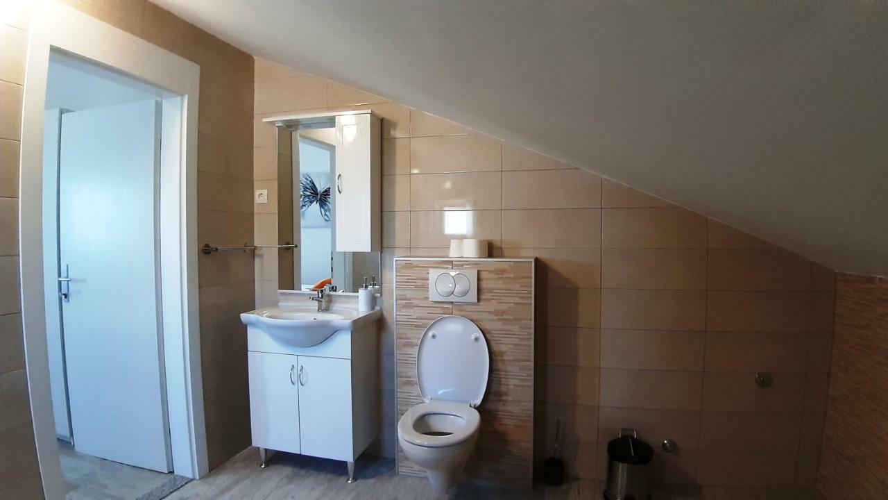 Relax Apartamento Starigrad Paklenica Exterior foto