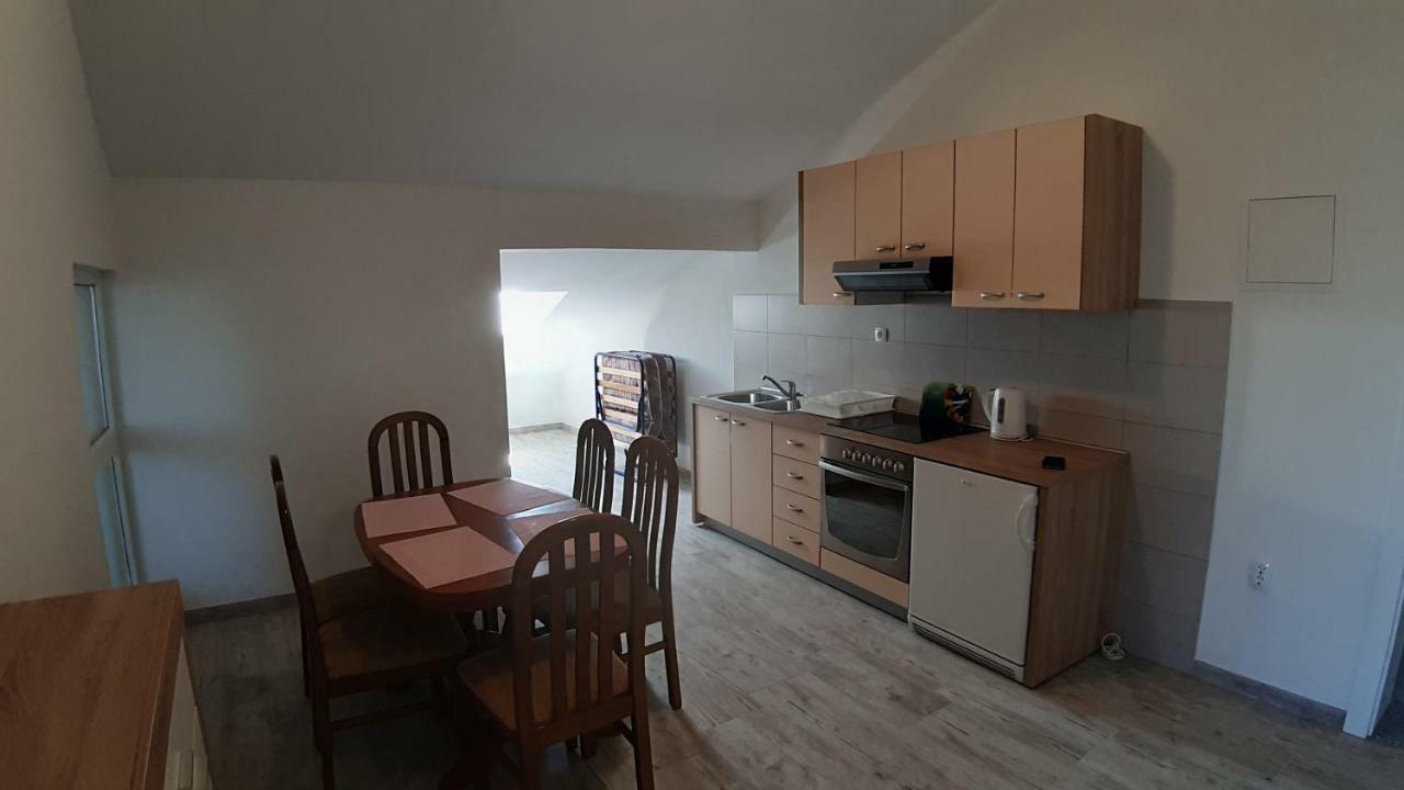 Relax Apartamento Starigrad Paklenica Exterior foto