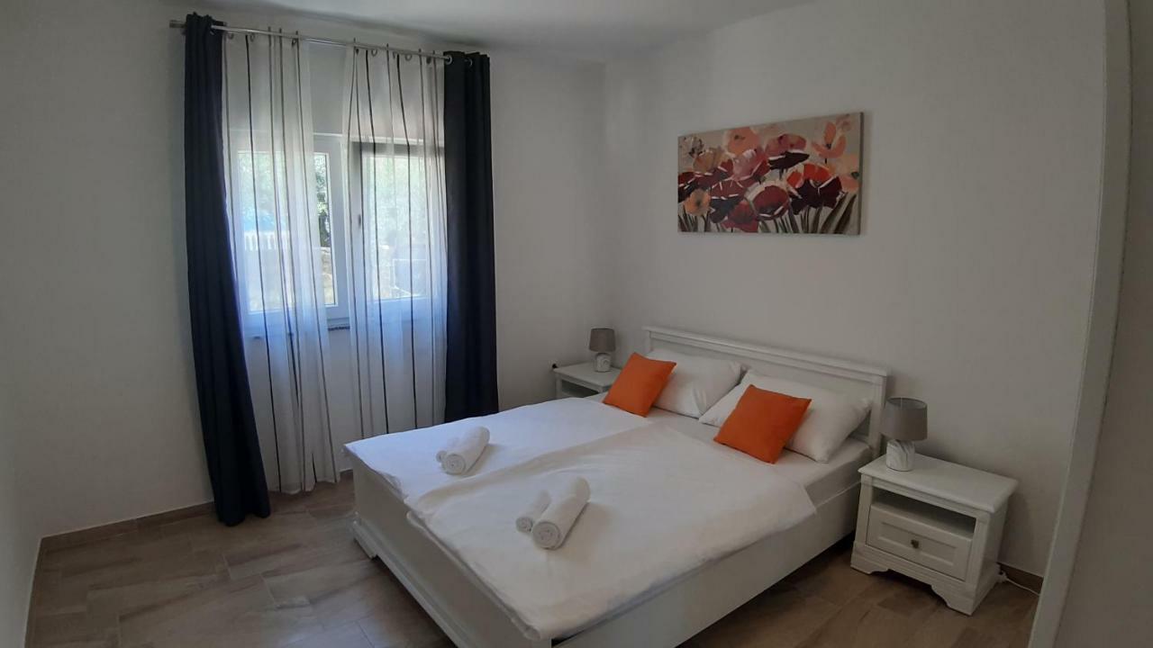 Relax Apartamento Starigrad Paklenica Exterior foto