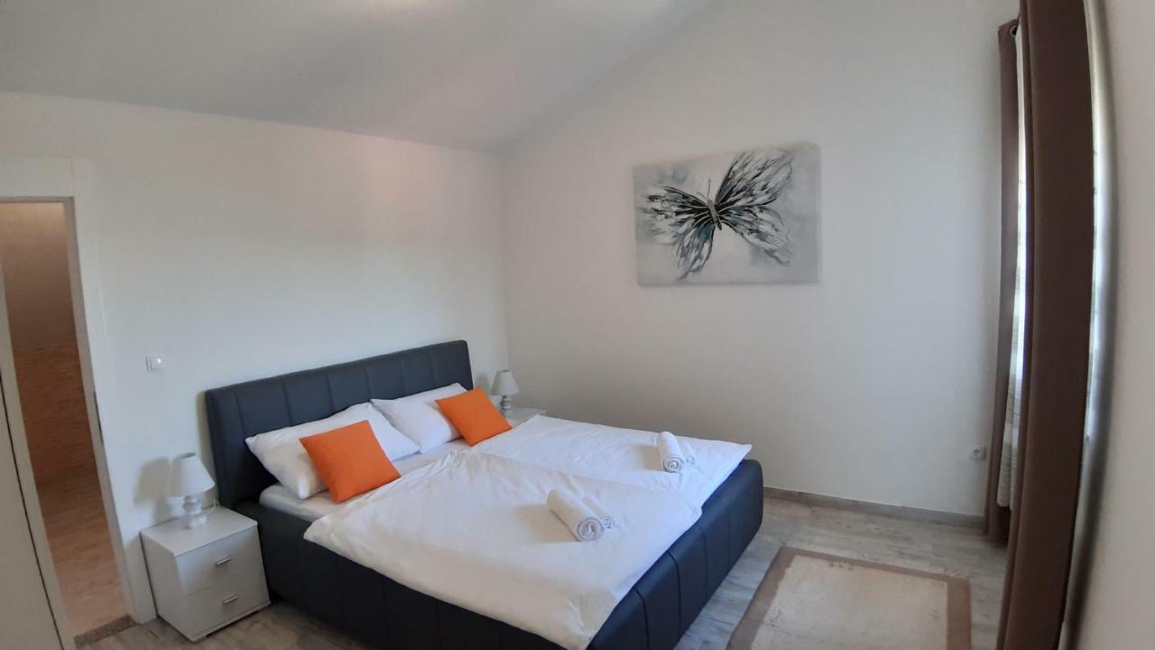 Relax Apartamento Starigrad Paklenica Exterior foto
