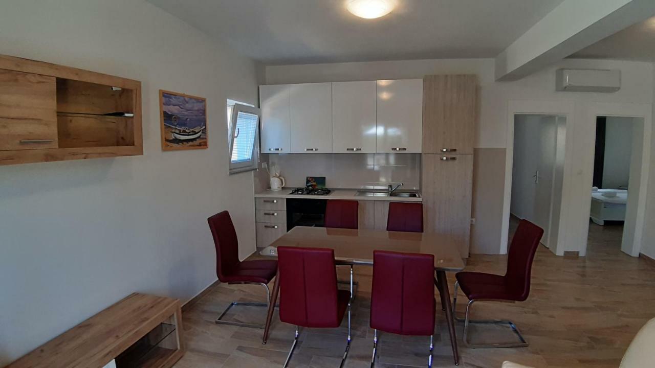 Relax Apartamento Starigrad Paklenica Exterior foto