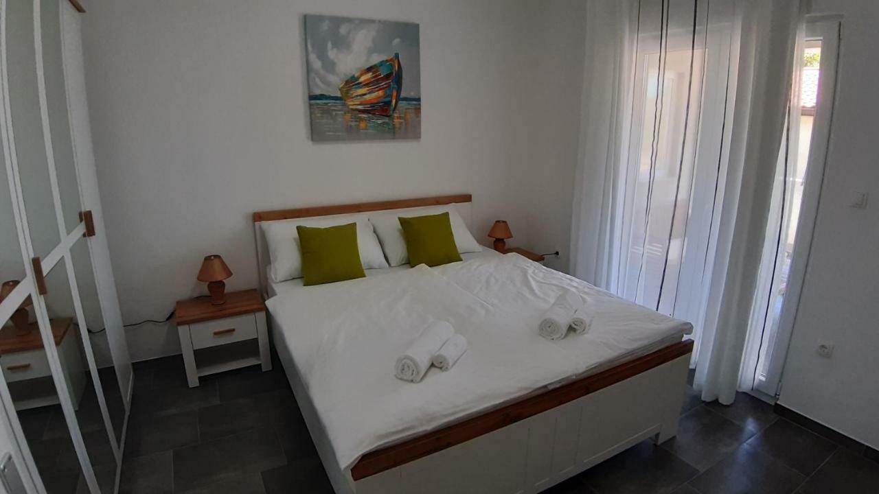 Relax Apartamento Starigrad Paklenica Exterior foto